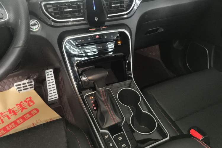 Used Kia KX5 2021 1.6T Automatic Two-Wheel Drive Luxury Edition Gear Lever