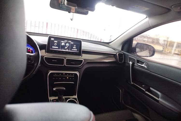 Used Kia KX5 2021 2.0L Automatic Two-Wheel Drive Comfort Edition Headliner
