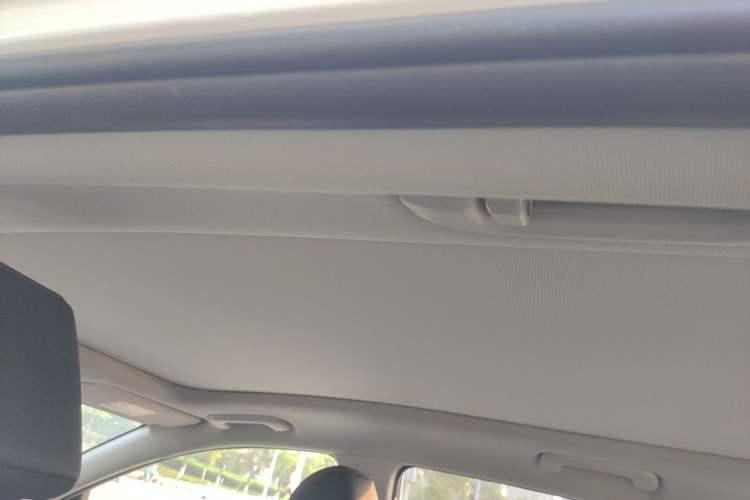 Used Kia KX5 2021 2.0L Automatic Two-Wheel Drive Comfort Edition Headliner
