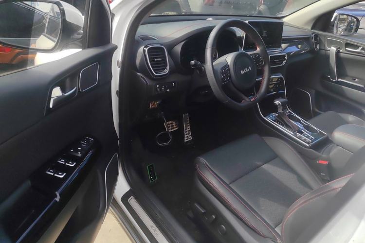 Used Kia KX5 2021 1.6T Automatic Two-Wheel Drive Luxury Edition Interior 3