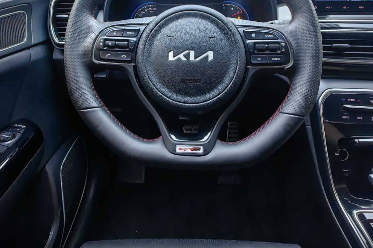 Used Kia KX5 2021 1.6T Automatic Two-Wheel Drive Luxury Edition Interior 4