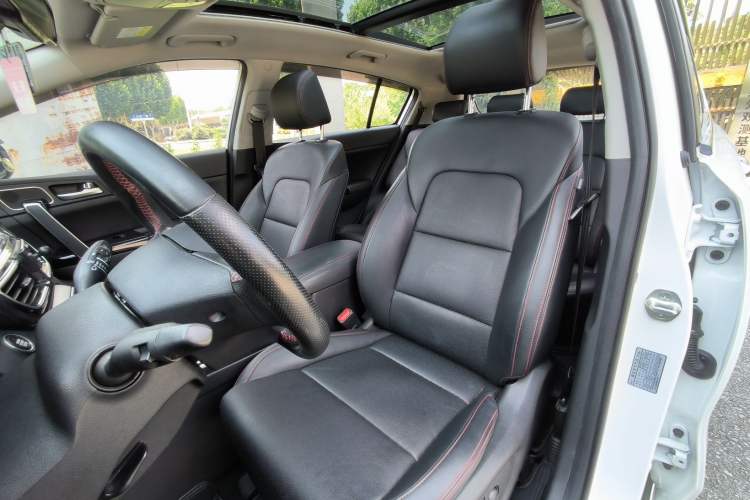 Used Kia KX5 2021 1.6T Automatic Two-Wheel Drive Luxury Edition Interior 6