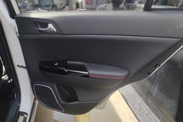 Used Kia KX5 2021 1.6T Automatic Two-Wheel Drive Luxury Edition Interior 6