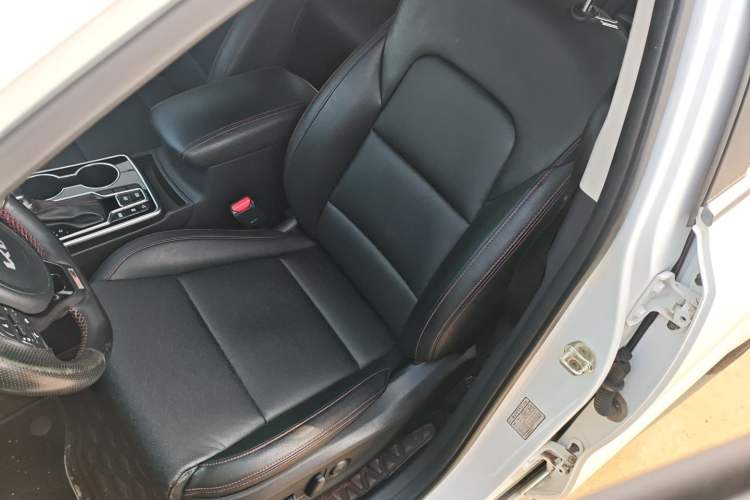 Used Kia KX5 2021 1.6T Automatic Two-Wheel Drive Luxury Edition Left Front Seat