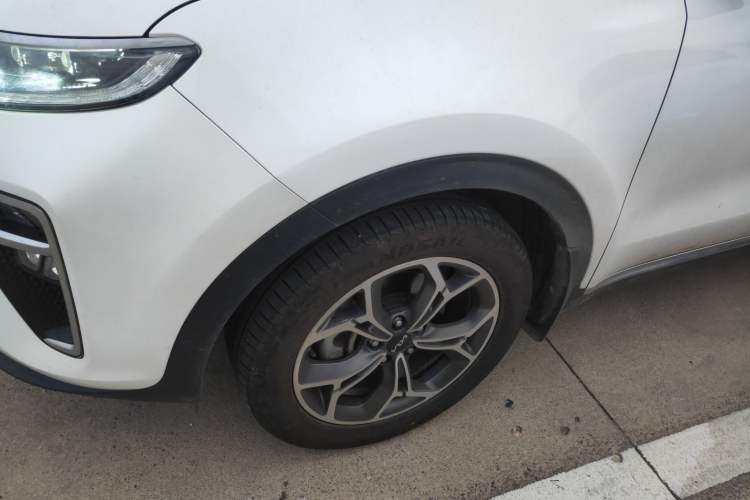 Used Kia KX5 2021 1.6T Automatic Two-Wheel Drive All-New Version Left Front Wheel Hub