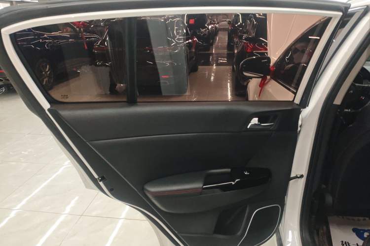 Used Kia KX5 2021 1.6T Automatic Two-Wheel Drive Luxury Edition Left Rear Door Interior
