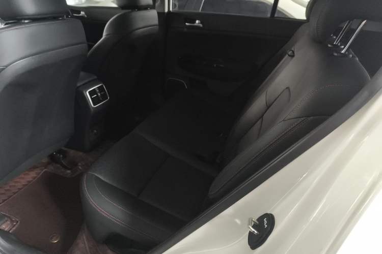 Used Kia KX5 2021 1.6T Automatic Two-Wheel Drive Luxury Edition Left Rear Seat