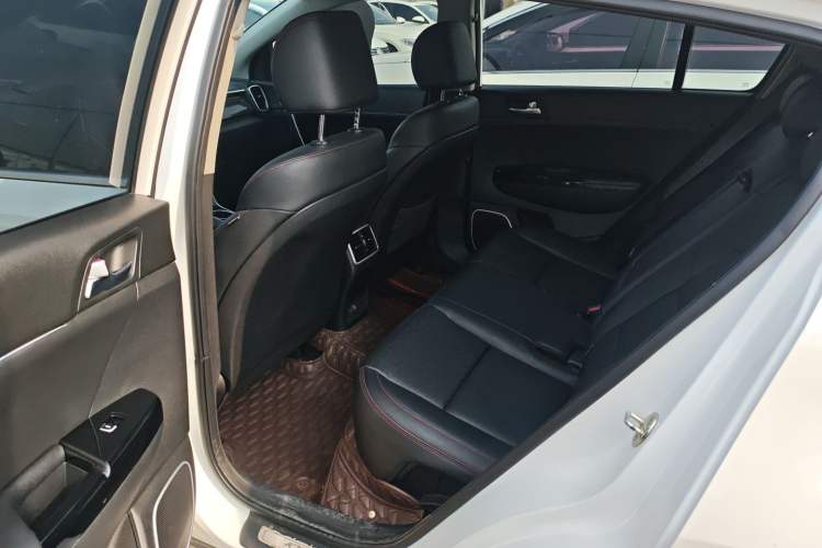 Used Kia KX5 2021 1.6T Automatic Two-Wheel Drive Luxury Edition Left Rear Seat