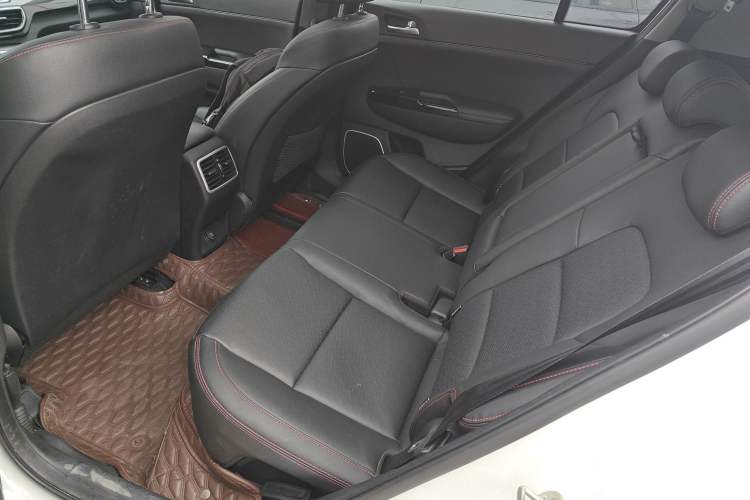 Used Kia KX5 2021 1.6T Automatic Two-Wheel Drive Luxury Edition Left Rear Seat