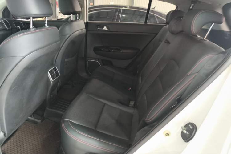 Used Kia KX5 2021 1.6T Automatic Two-Wheel Drive Luxury Edition Left Rear Seat