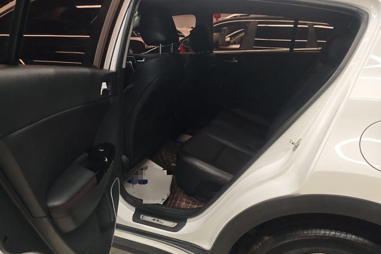 Used Kia KX5 2021 1.6T Automatic Two-Wheel Drive Luxury Edition Left Rear Seat