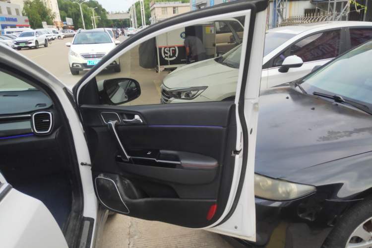 Used Kia KX5 2021 1.6T Automatic Two-Wheel Drive All-New Version Right Front Door Interior