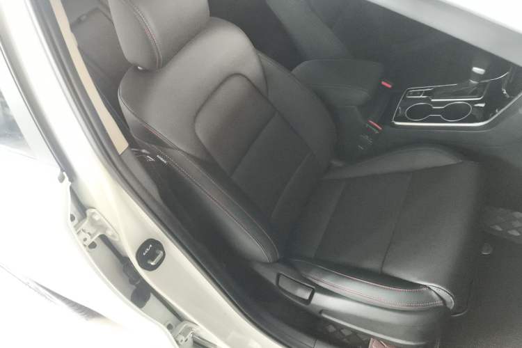 Used Kia KX5 2021 1.6T Automatic Two-Wheel Drive Luxury Edition Right Front Seat