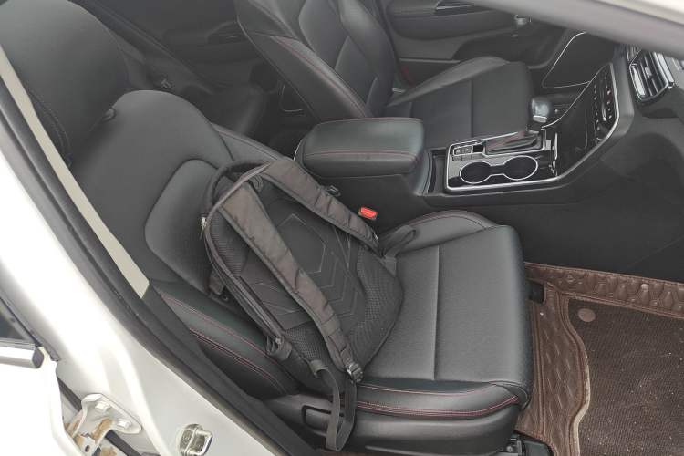 Used Kia KX5 2021 1.6T Automatic Two-Wheel Drive Luxury Edition Right Front Seat