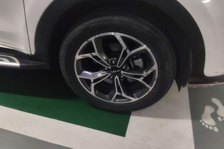 Used Kia KX5 2021 2.0L Automatic Two-Wheel Drive Comfort Edition Right Front Wheel Hub