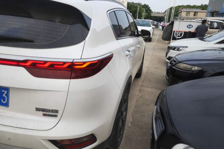 Used Kia KX5 2021 1.6T Automatic Two-Wheel Drive All-New Version Right Rear Taillight
