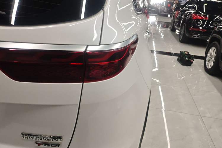 Used Kia KX5 2021 1.6T Automatic Two-Wheel Drive Luxury Edition Right Rear Taillight
