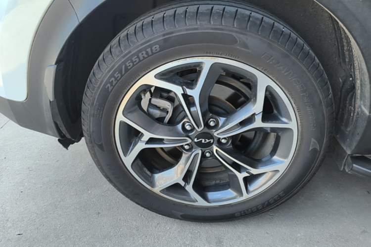 Used Kia KX5 2021 1.6T Automatic Two-Wheel Drive Luxury Edition Right Rear Wheel Hub