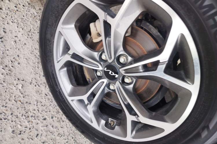 Used Kia KX5 2021 2.0L Automatic Two-Wheel Drive Comfort Edition Right Rear Wheel Hub