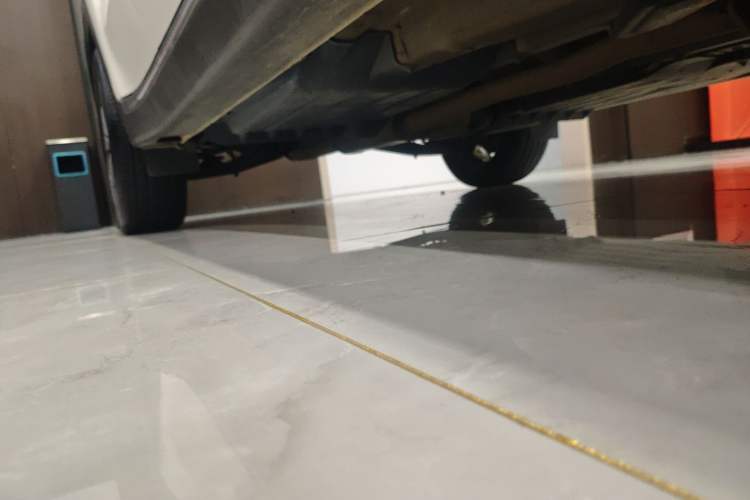Used Kia KX5 2021 1.6T Automatic Two-Wheel Drive Luxury Edition Right Side Sill