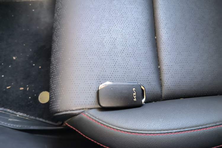 Used Kia KX5 2021 1.6T Automatic Two-Wheel Drive Luxury Edition Vehicle Key