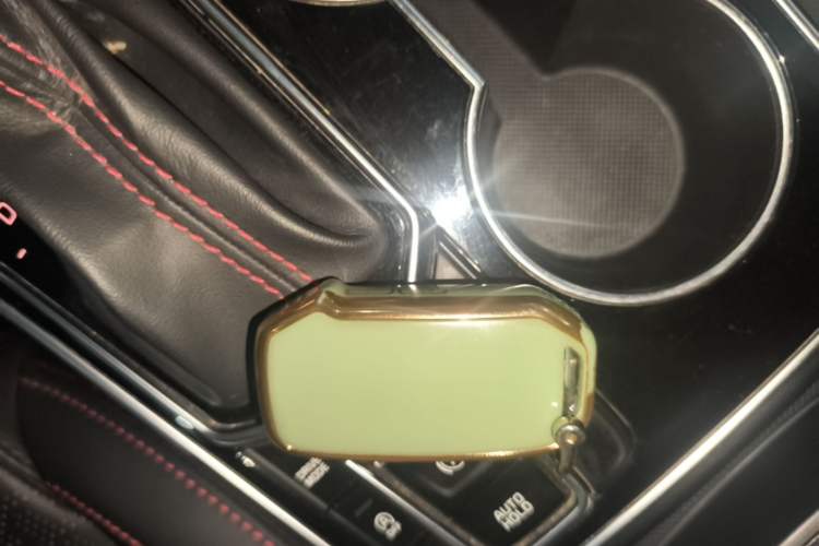 Used Kia KX5 2021 1.6T Automatic Two-Wheel Drive Luxury Edition Vehicle Key