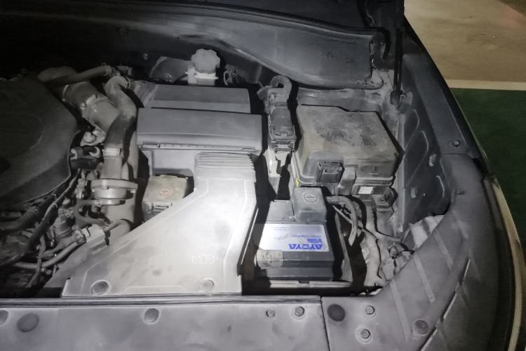 Used Kia KX7 2017 2.0T Automatic 4WD DLX 7-Seater Engine Bay Left