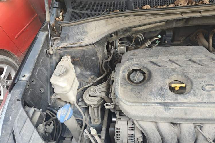 Used Kia KX7 2017 2.0L Automatic 2WD GLS 5-Seater Engine Bay Right