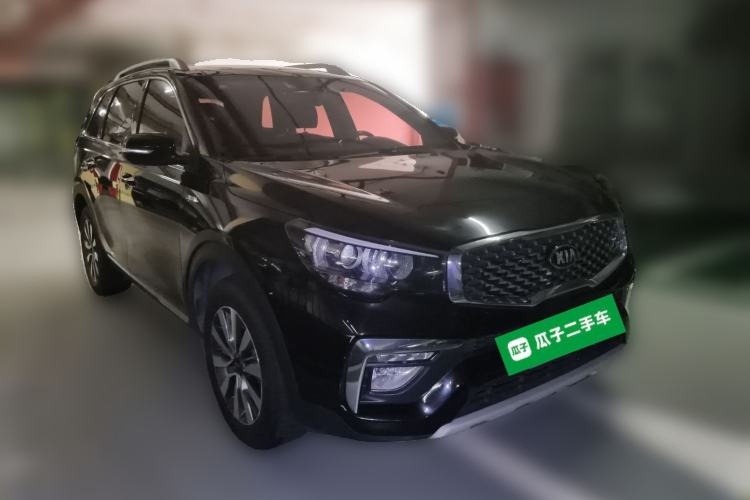 Used Kia KX7 2017 2.0T Automatic 4WD DLX 7-Seater Front Right 45 Deg