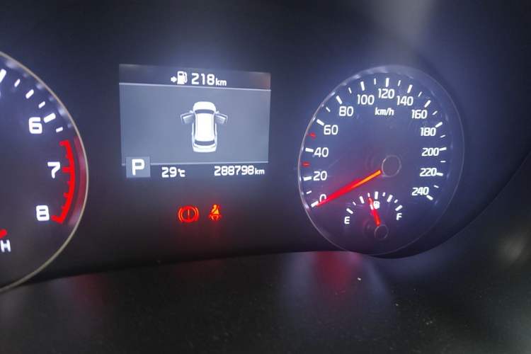 Used Kia KX7 2017 2.0L Automatic 2WD GLS 5-Seater Odometer Close Up
