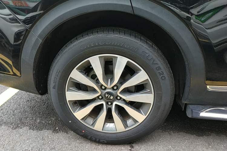 Used Kia KX7 2017 2.0T Automatic All-Wheel Drive LUX 7-Seater Right Rear Wheel Hub