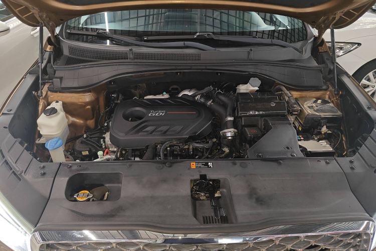 Used Kia KX7 2017 2.0T Automatic Two-Wheel Drive GLS 7-Seater Engine Bay