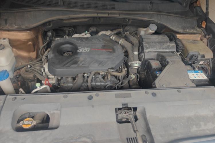 Used Kia KX7 2017 2.0T Automatic All-Wheel Drive LUX 7-Seater Engine Bay