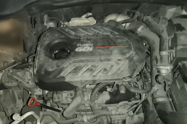 Used Kia KX7 2017 2.0T Automatic Two-Wheel Drive GLS 7-Seater Engine Bay
