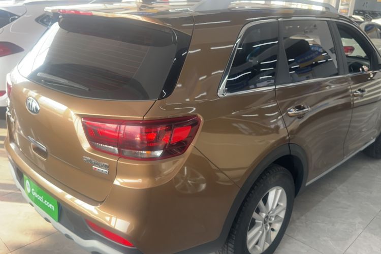 Used Kia KX7 2017 2.0T Automatic Two-Wheel Drive GL 7-Seater Exterior 3
