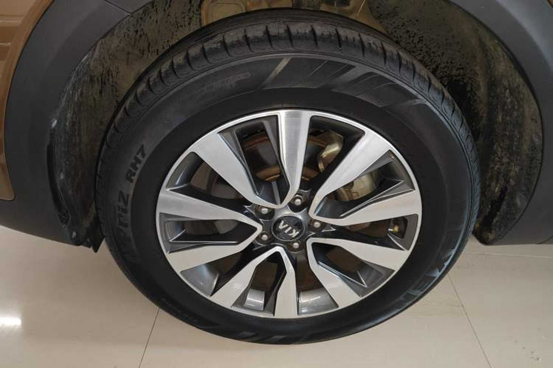 Used Kia KX7 2017 2.0T Automatic Two-Wheel Drive GLS 7-Seater Exterior 7