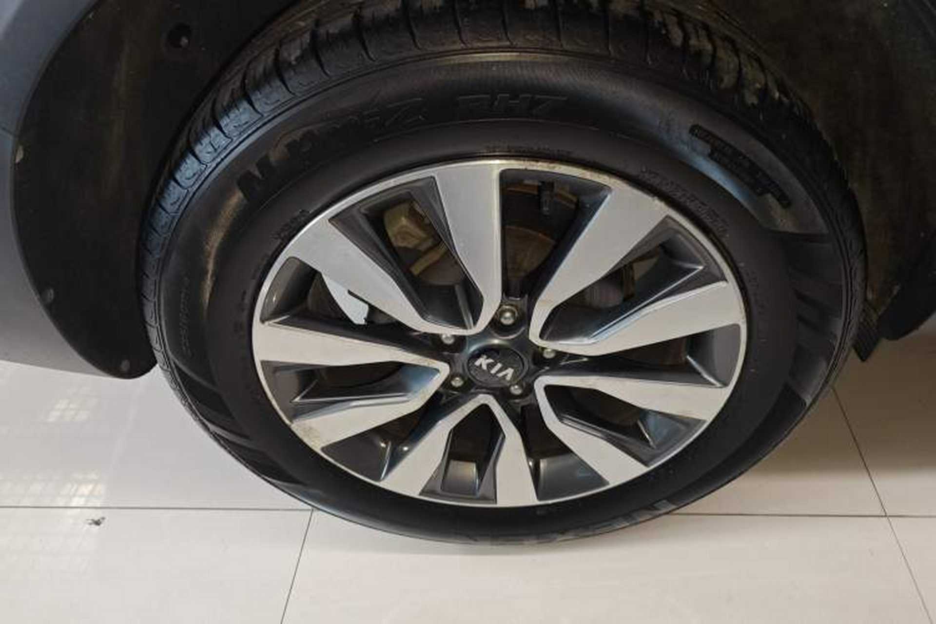 Used Kia KX7 2017 2.0T Automatic Two-Wheel Drive GLS 7-Seater Exterior 8