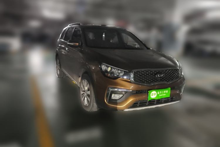 Used Kia KX7 2017 2.0T Automatic Two-Wheel Drive GLS 7-Seater Front Right 45 Deg