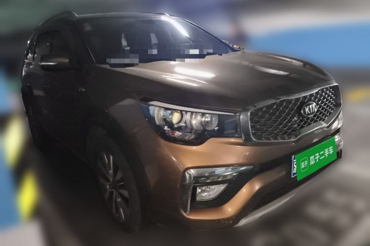 Used Kia KX7 2017 2.0T Automatic 4WD DLX 7-Seater Front Right 45 Deg