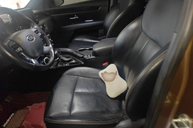 Used Kia KX7 2017 2.0T Automatic All-Wheel Drive LUX 7-Seater Left Front Seat