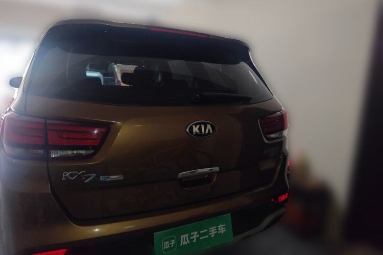 Used Kia KX7 2017 2.0T Automatic All-Wheel Drive LUX 7-Seater Rear