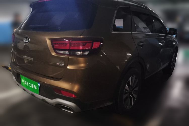 Used Kia KX7 2017 2.0T Automatic 4WD DLX 7-Seater Rear Right 45 Deg