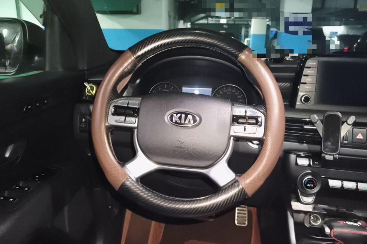 Used Kia KX7 2017 2.0T Automatic 4WD DLX 7-Seater Steering Wheel