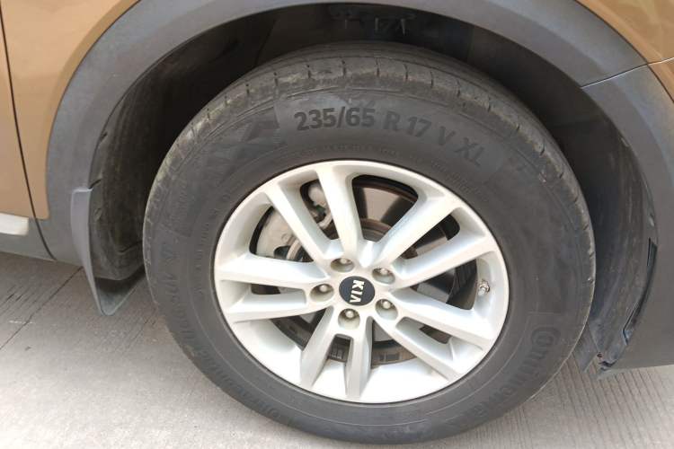 Used Kia KX7 2017 2.0L Automatic 2WD GLS 5-Seater Right Front Wheel Hub