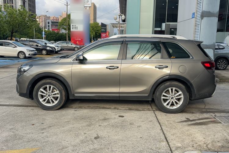 Used Kia KX7 2017 2.0L Automatic 2WD GLS 5-Seater Exterior 2