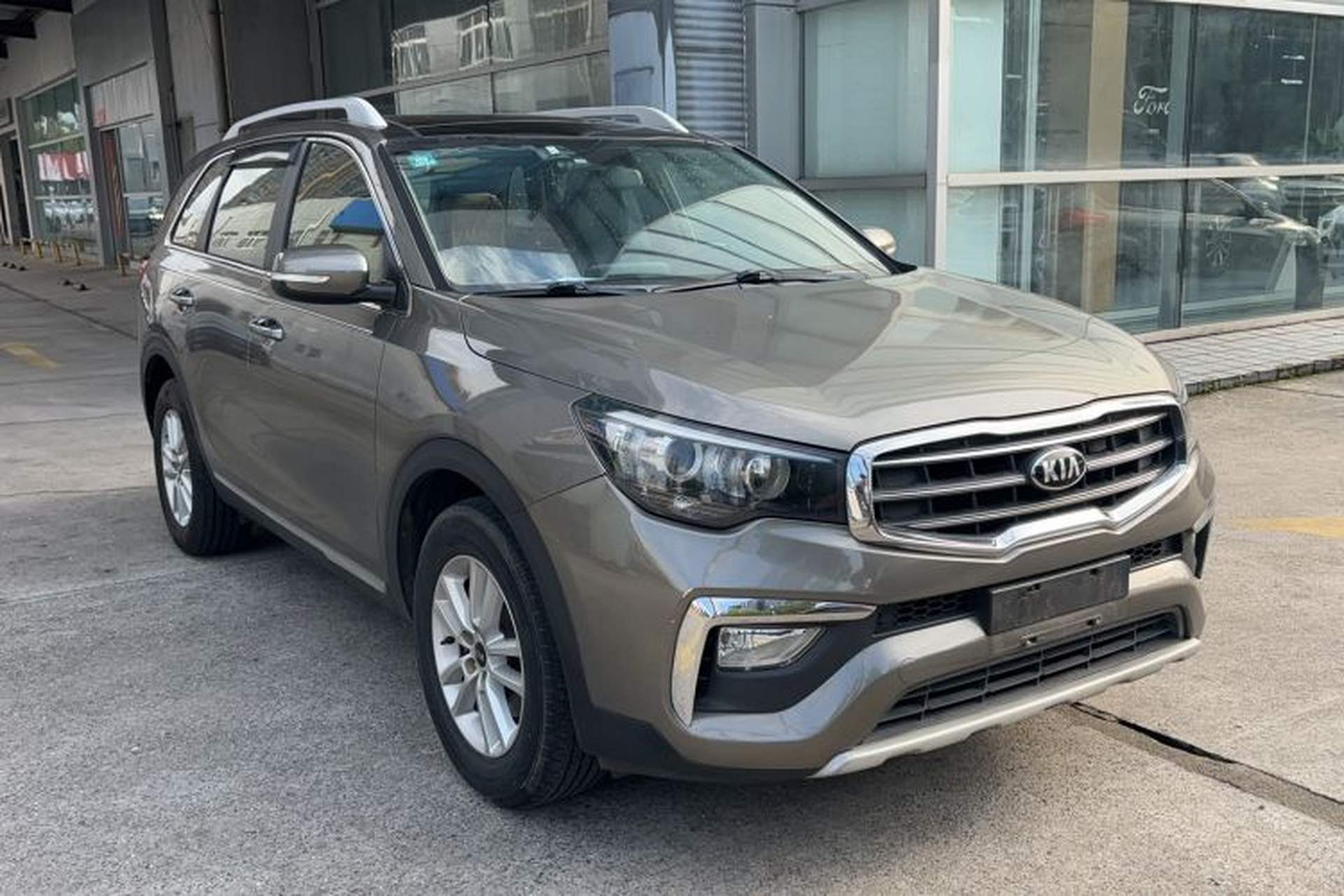 Used Kia KX7 2017 2.0L Automatic 2WD GLS 5-Seater Exterior 3