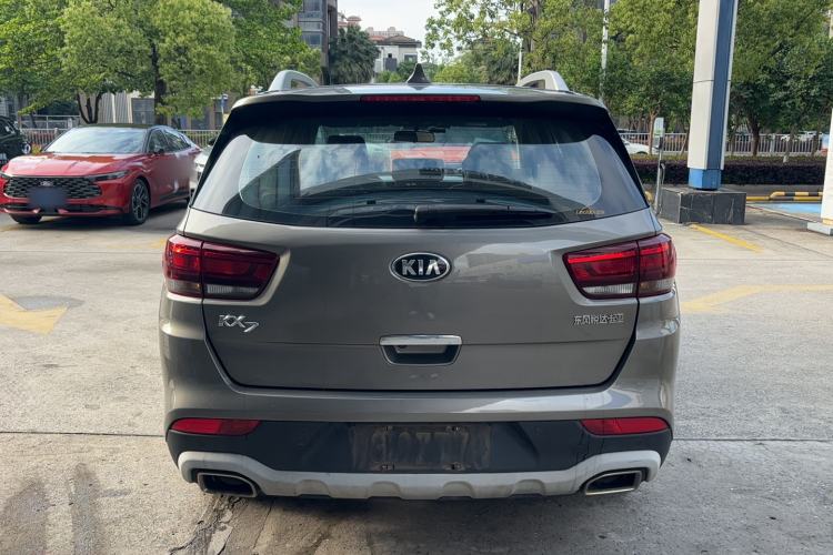 Used Kia KX7 2017 2.0L Automatic 2WD GLS 5-Seater Rear