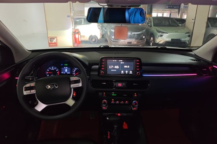Used Kia KX7 2017 2.0L Automatic 2WD GL 5 Seats Center Console