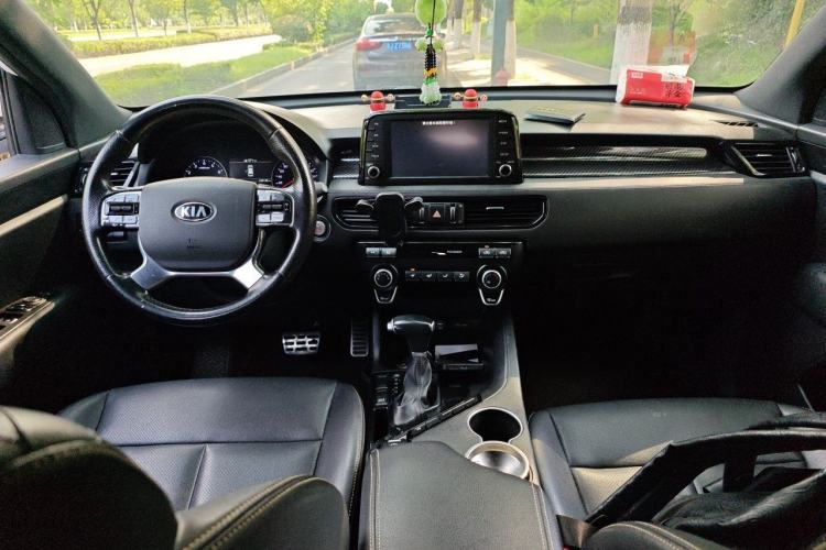 Used Kia KX7 2017 2.0T Automatic Two-Wheel Drive GLS 7-Seater Center Console