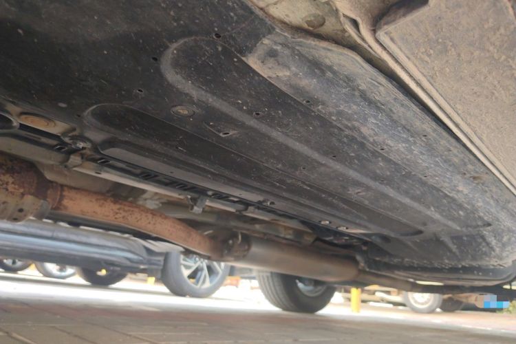 Used Kia KX7 2017 2.0T Automatic Two-Wheel Drive GLS 7-Seater Chassis Front Left